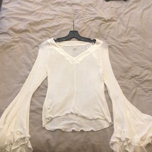 Bell bottom long-sleeve shirt